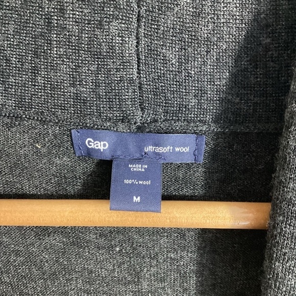 GAP Ultrasoft 100% Wool Open Front Cardigan Gray Size M Classic Minimal Capsule - Picture 10 of 13